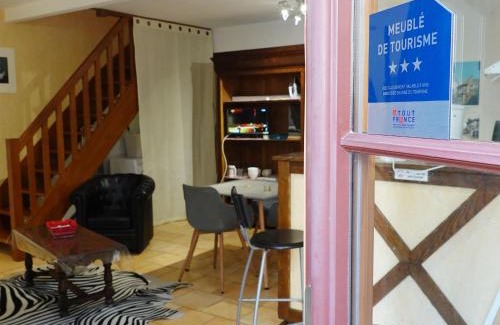 Bourbon-Lancy Apartment | Guest Rated: 9.1 - Appart' de la collégiale with Hot Tub