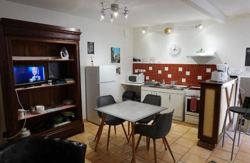 Bourbon-Lancy Apartment | Guest Rated: 9.1 - Appart' de la collégiale with Hot Tub