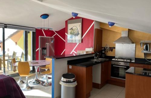 Roses Town Center Apartment | Top-Rated Appart Duplex Roses Plage with Oceanfront Views