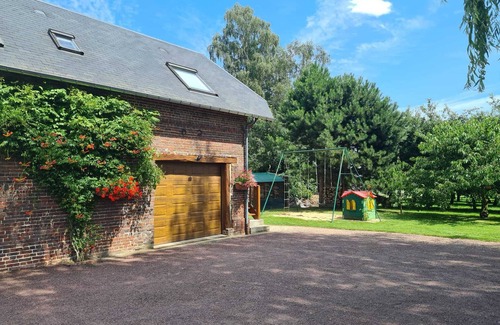 Bournainville-Faverolles Apartment | Relaxing Apartment à la Campagne with Spa and Pet-Friendly Amenities