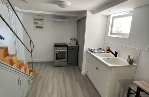 Sainte-Maure-de-Touraine Apartment | Comfortable F1 Apartment in the Heart of Touraine