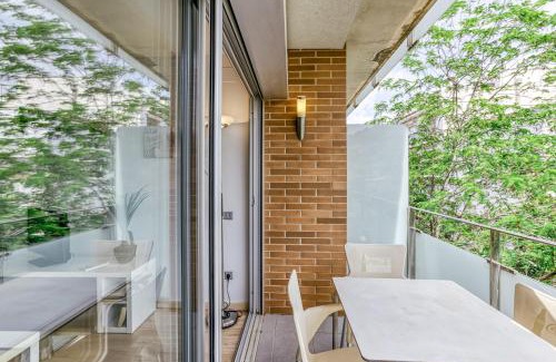Roses Town Center Apartment | Family-Friendly Appart Georges: Perfect for Your Next Stay