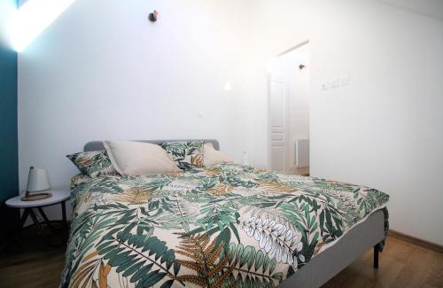 La Tour-du-Pin Apartment | Family-Friendly Stay at Appart'hôtel Le Pin - Rated 8.7