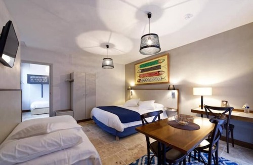 Autun Hotel | Convenient Appart 'hôtel Pied à Terre - Family & Pet Friendly