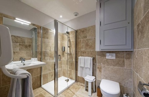 Autun Hotel | Convenient Appart 'hôtel Pied à Terre - Family & Pet Friendly
