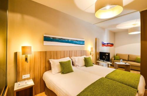 Yves Farge - Le Fleuve Apartment | Discover Q7 Lodge Lyon 7: Pet-Friendly & Family Friendly