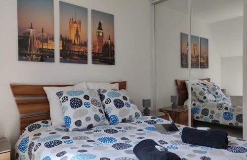 Centre Ville Rive Gauche Apartment | Family-Friendly Retreat at Appart'HomeCity - Rouen Lessard