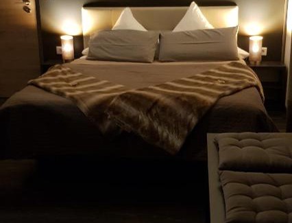 Herzogenaurach Apartment | Röntgenstraße Appart-Hotel: Pet & Child Friendly Retreat