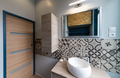 Valenciennes Apartment | Comfortable Appart'Hotel Valenciennes with Kitchen & Breakfast