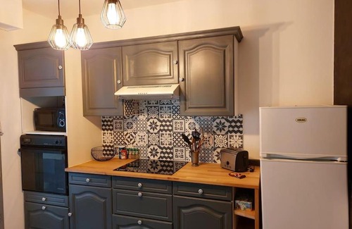 Vierzon Apartment | Central Appart with Parking - Perfect for Family Stays