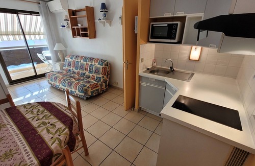 Le Lavandou Apartment | Prime Location Appart LAVANDOU: Steps to the Beach