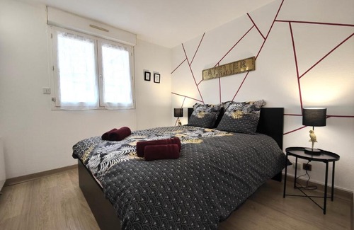 Aubagne Apartment | Appart Lily with Parking – 5 Min from City Center