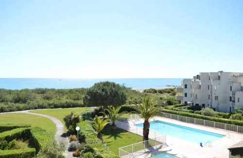Saint-Cyprien Plage Apartment | Appart mezzanine avec balcon Piscine