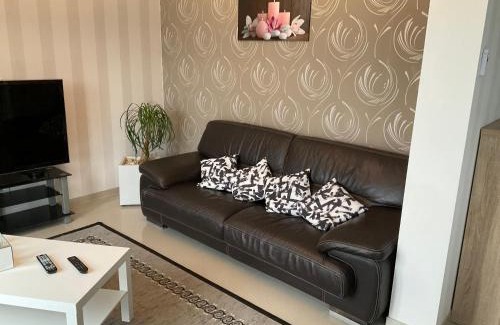 Chambry Apartment | Highly Rated Appart près de Meaux: Perfect for Families