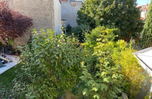 Faubourg Sud Apartment | Family-Friendly Appart Rez de jardin with High Guest Ratings