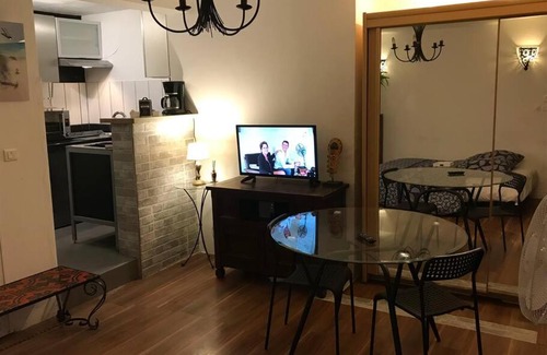 Romilly-sur-Seine Apartment | Family-Friendly Stay at Appart Sofia Near Disneyland Paris