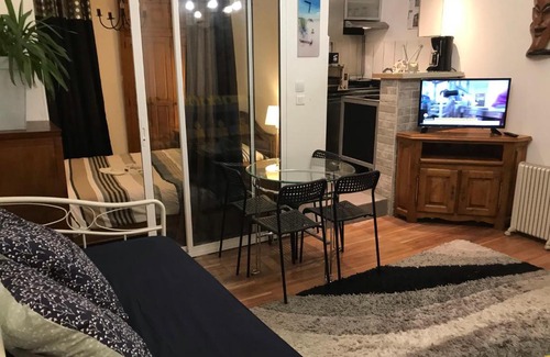 Romilly-sur-Seine Apartment | Family-Friendly Stay at Appart Sofia Near Disneyland Paris