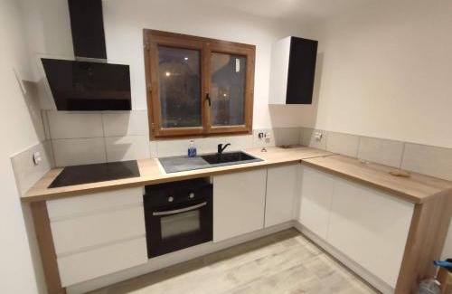 Formigueres Apartment | Cozy Appart T2 with Parking in Formiguères for Families