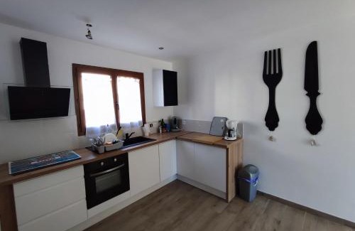 Formigueres Apartment | Cozy Appart T2 with Parking in Formiguères for Families