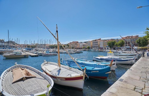 La Ciotat Apartment | Elegant T3 Apartment with Ocean View and Pet-Friendly Amenities