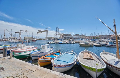 La Ciotat Apartment | Elegant T3 Apartment with Ocean View and Pet-Friendly Amenities
