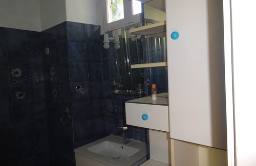 La Valbarelle Apartment | Relaxing Oceanfront Retreat: APART T2 CLIM Marseille