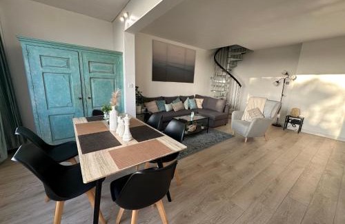 La Plage Apartment | Scenic Appart T3 with Ocean View Near the Olympics