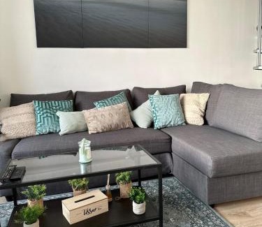 La Plage Apartment | Scenic Appart T3 with Ocean View Near the Olympics