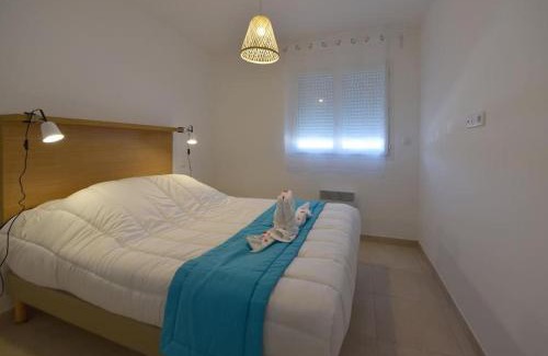 Bravone Apartment | Seaside T3 Apartment with Pool and Mountain Views