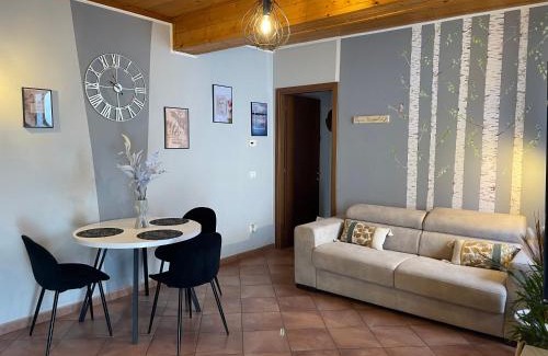 Castelletto Sopra Ticino Apartment | Child-Friendly Appartamento - Casa Usignolo, Rated 9.6/10