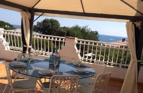 Sarroch Apartment | Inviting Appartamenti in Villa Nicanda with Ocean Views