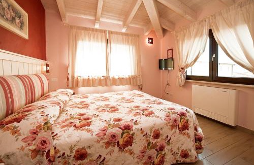 Castiglione della Pescaia Apartment | Experience Oceanfront Comfort at Appartamenti Villa Ancora
