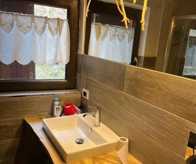 Mezzana House | Relaxing Stay at B&B La Locanda delle Pulci Bio Wellness