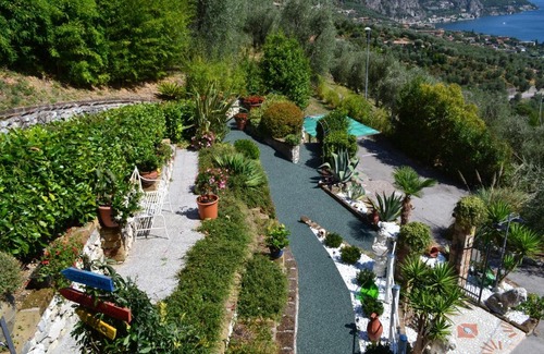 Limone sul Garda Apartment | Oceanfront Retreat at Appartamenti Casa Carlotta - Rated 9.4