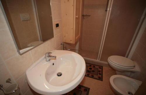 Campitello di Fassa Apartment | Deluxe Appartamenti Cercenà: Family-Friendly Retreat