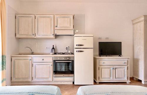 Orosei House | Modern Appartamenti in Orosei with WIFI and Pool Access