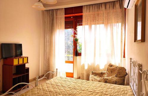 Bagnolo del Salento House | Pet-Friendly Villetta Hydro with Family Amenities Await