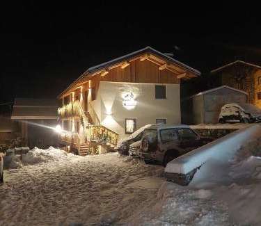 Sambuco Apartment | Family and Pet-Friendly Retreat at Appartamenti il Bersaio