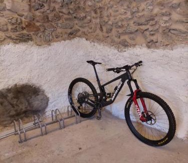 Sambuco Apartment | Family and Pet-Friendly Retreat at Appartamenti il Bersaio