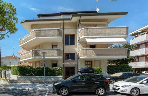 Lignano Sabbiadoro Apartment | Pet-Friendly Retreat at Villa Ammiraglia in Lignano Sabbiadoro