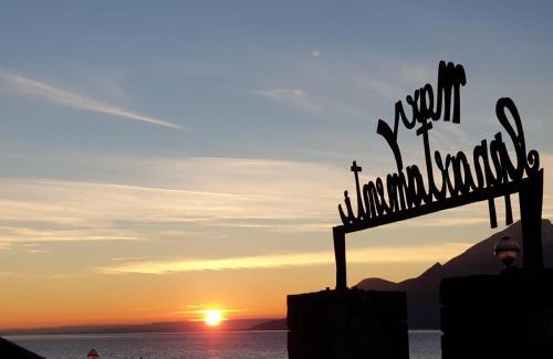 Magugnago Apartment | Appartamenti Mary: Top-Rated Stay with Ocean Views