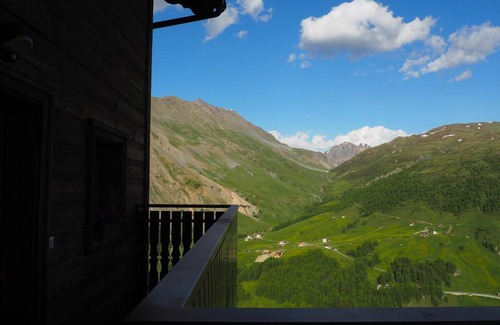 Gembre Apartment | Pet-Friendly Appartamenti Millenium with 9.5/10 Rating