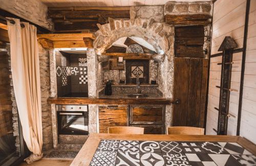 Burano House | Family-Friendly Appartamenti Montemezzo by Lake View