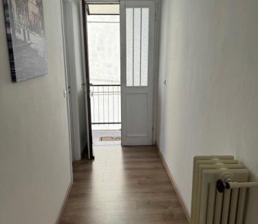 Brunate Apartment | Family-Friendly Appartamenti Monti by Lake Como