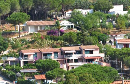 Morcone Apartment | Pet-Friendly Appartamenti Morcone - Goelba, Rated 9/10