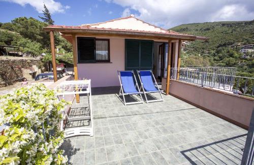 Morcone Apartment | Pet-Friendly Appartamenti Morcone - Goelba, Rated 9/10