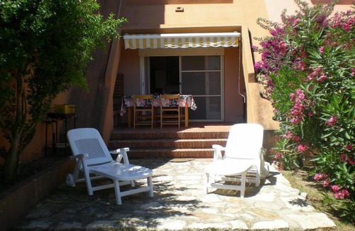Terravecchia-Portoquadro Apartment | Budget-Friendly Appartamenti Porto Quadro with Family Perks