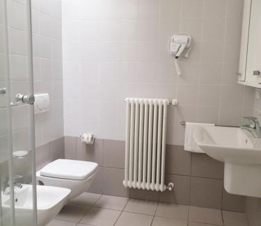 Lecco Apartment | Pet-Friendly Apparthotel CASA IDEALE in Lecco with Pool
