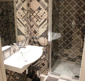 Trapani City Centre Apartment | Outstanding Oceanfront Appartamenti Trapani with Spa & Hot Tub