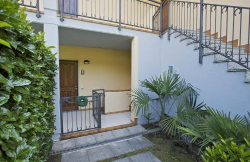 Pino Lago Maggiore Apartment | Inviting Appartamenti Vista da Sogno: Family & Pet Friendly